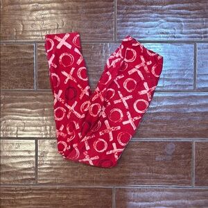 Red lularoe valentines, XO Patterned Leggings